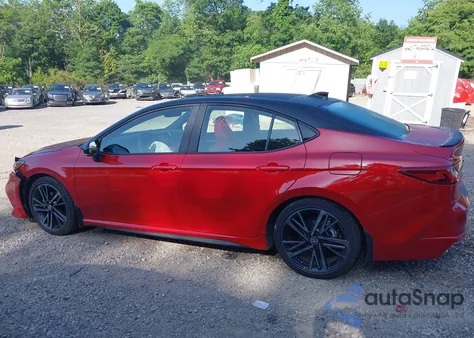 2025 Toyota Camry Xse из США, поврежденный, VIN 4T1DAACK4SU142778